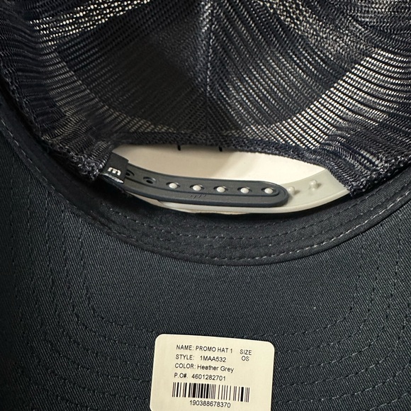 Travis Mathew Gray and Black Snapback Hat - Picture 2 of 2